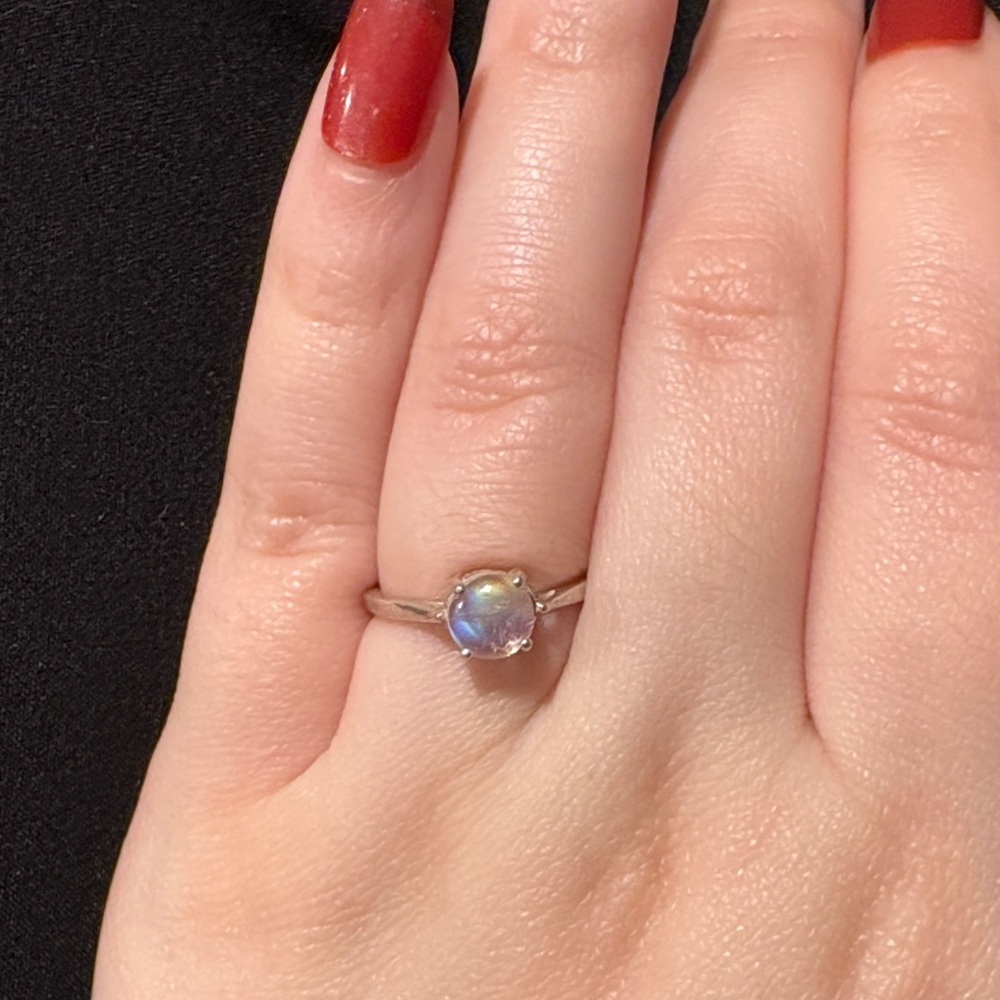 Elegant Silver Moonstone Ring